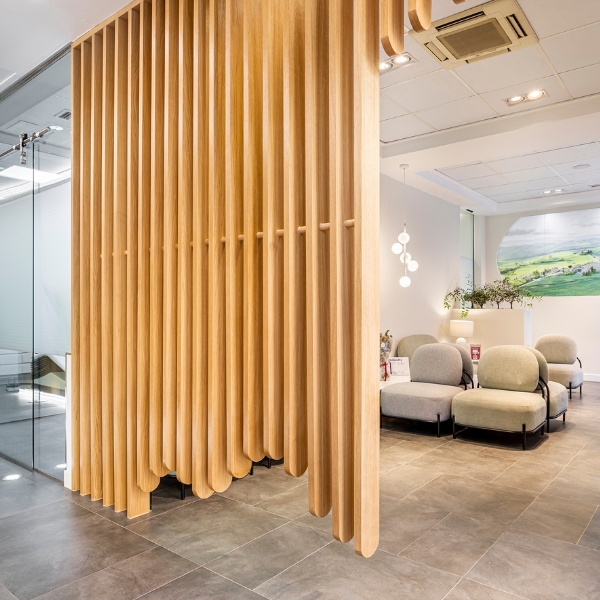 Clínica dental en Silla pasillo principal